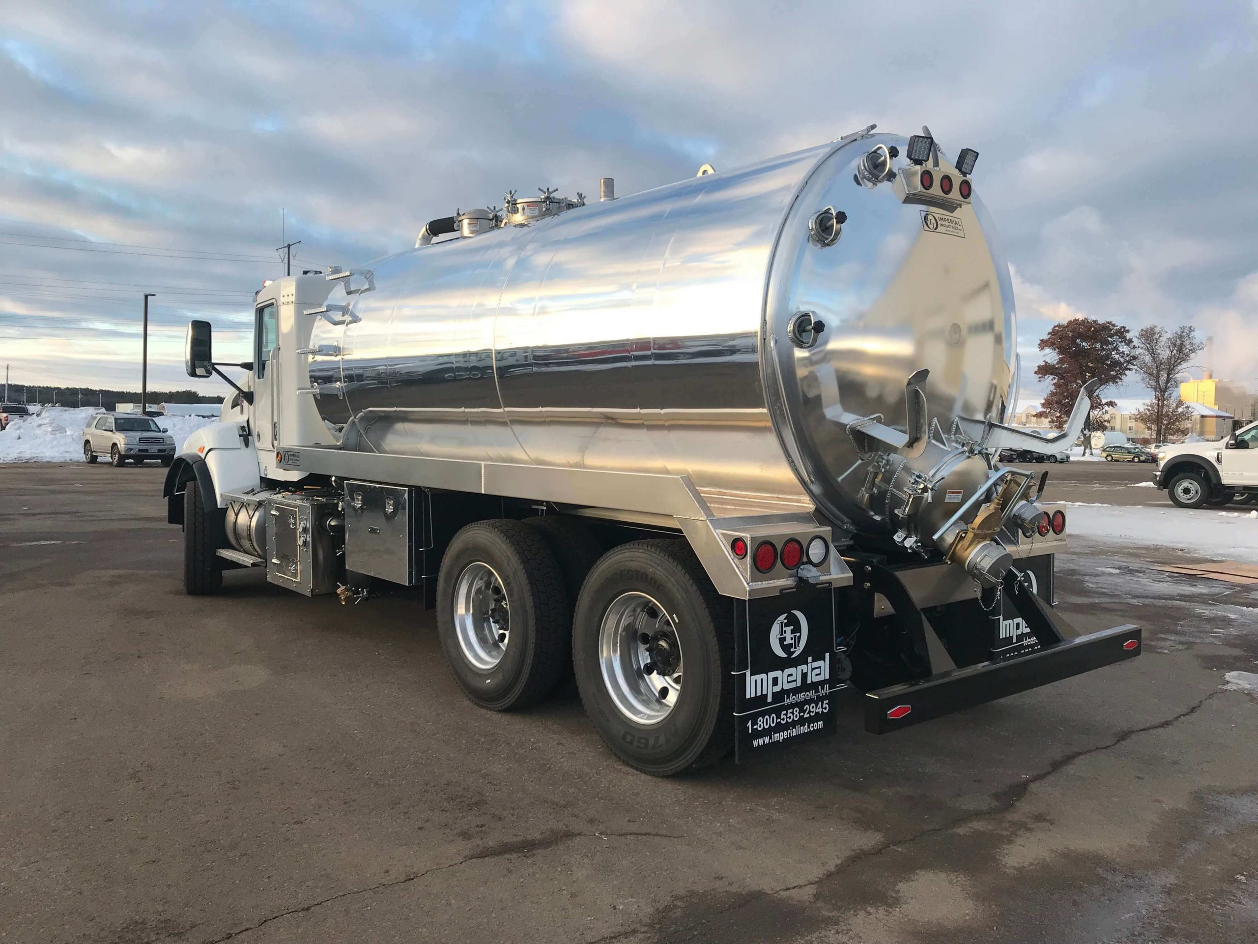 2020 Imperial Industries (4000 Gallon) Vacuum Truck w/ Automatic Trans