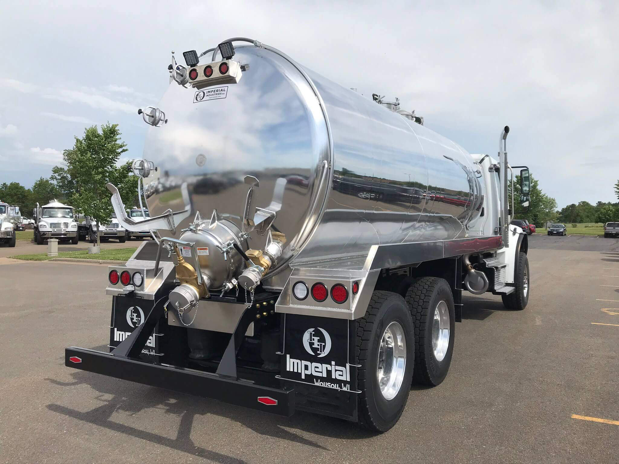 Imperial Industries Gallon Vacuum Truck W Automatic Trans